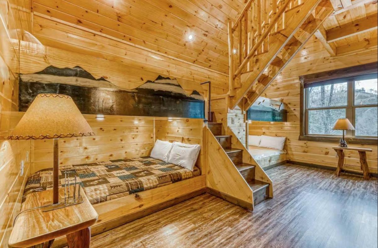 The Great Dogwood Manor By Stony Brook Cabins Гатлинбург Экстерьер фото