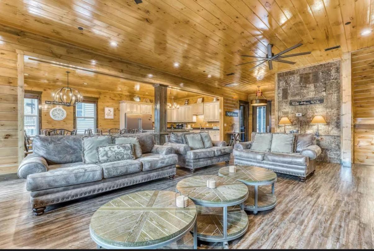 The Great Dogwood Manor By Stony Brook Cabins Гатлинбург Экстерьер фото